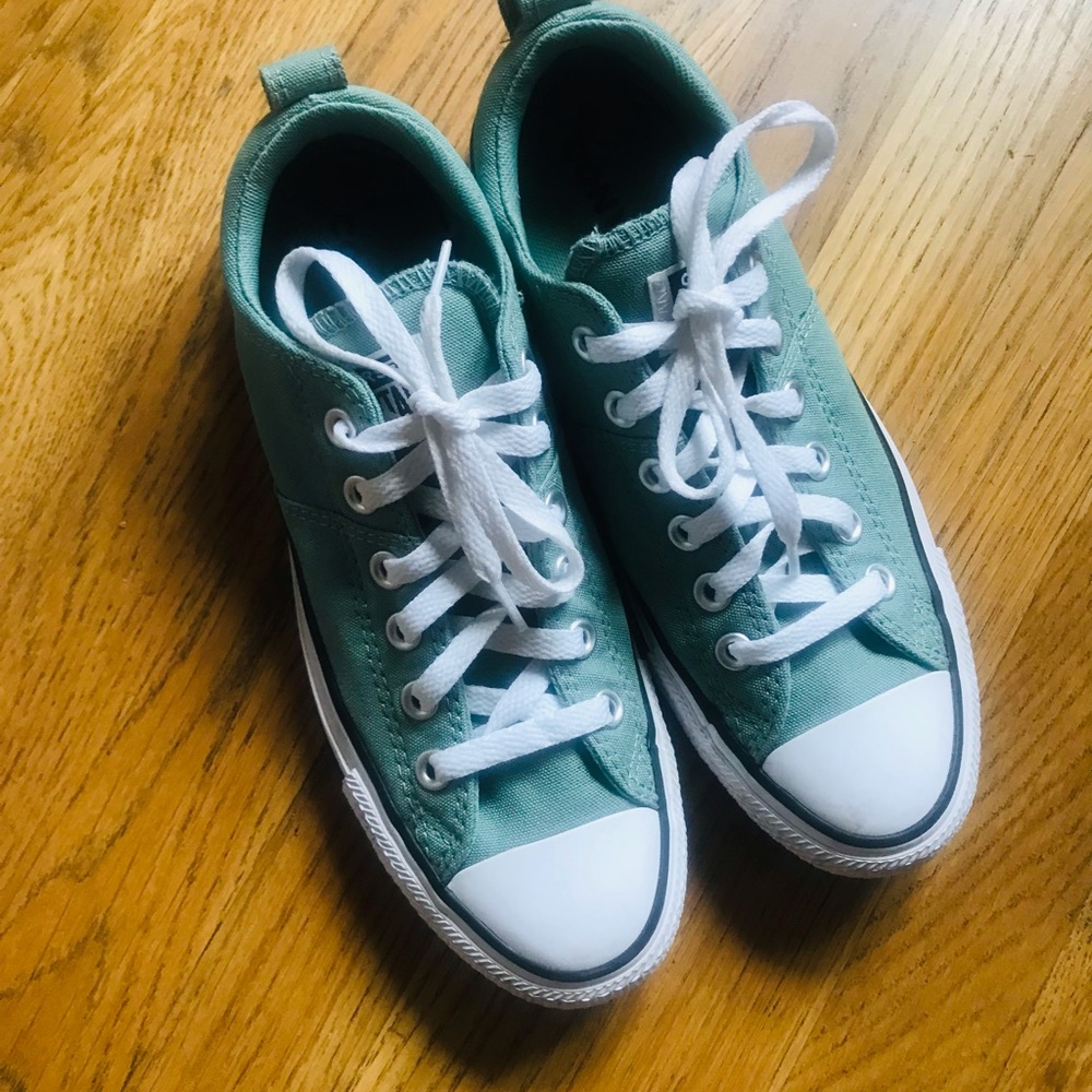 Low top Converse